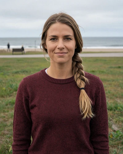 Nanna, 26, Danish veterinarian from Esbjerg who values genuine care and compassion