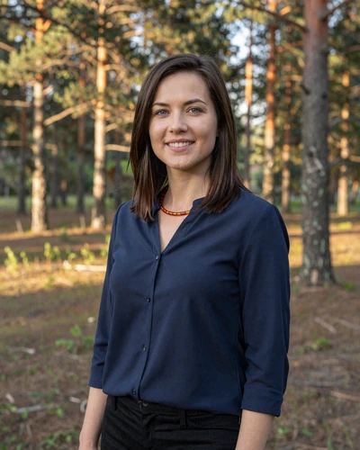 Eglė, 34, Lithuanian environmental scientist from Alytus who embraces folk traditions and career ambition