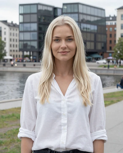 Solveig, 26, Norwegian woman from Oslo who loves hiking and creative pursuits