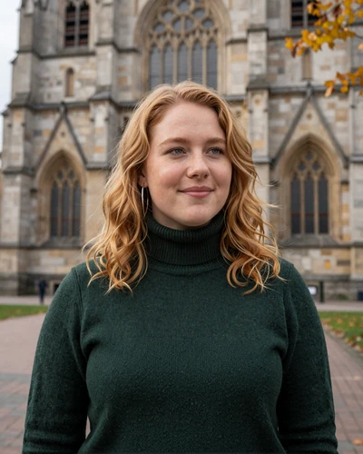 Ebba, 28, Swedish woman from Uppsala who loves history and literature