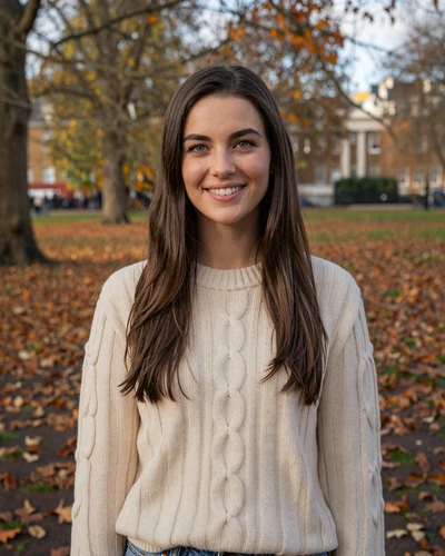 Victoria, 27, British woman from London who enjoys deep conversations and tea